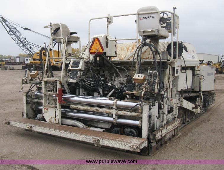 image for item H4411 2002 Cedarapids CR461R asphalt paving machine