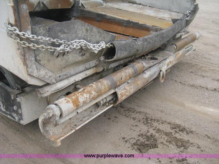 image for item H4411 2002 Cedarapids CR461R asphalt paving machine