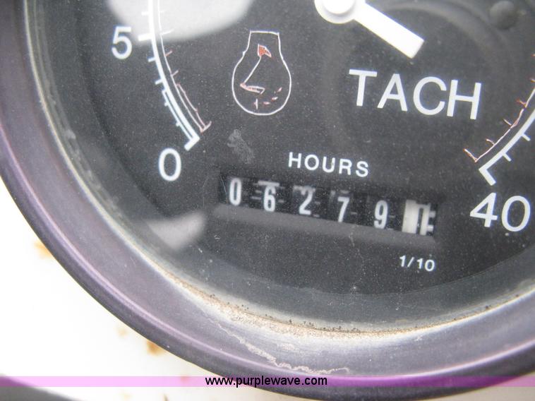 image for item H4411 2002 Cedarapids CR461R asphalt paving machine