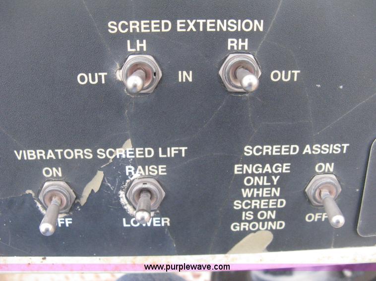 image for item H4411 2002 Cedarapids CR461R asphalt paving machine