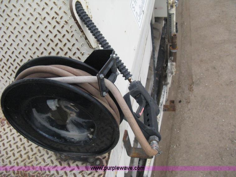 image for item H4411 2002 Cedarapids CR461R asphalt paving machine