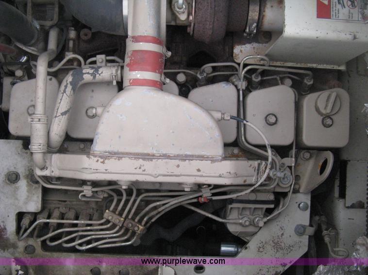 image for item H4411 2002 Cedarapids CR461R asphalt paving machine