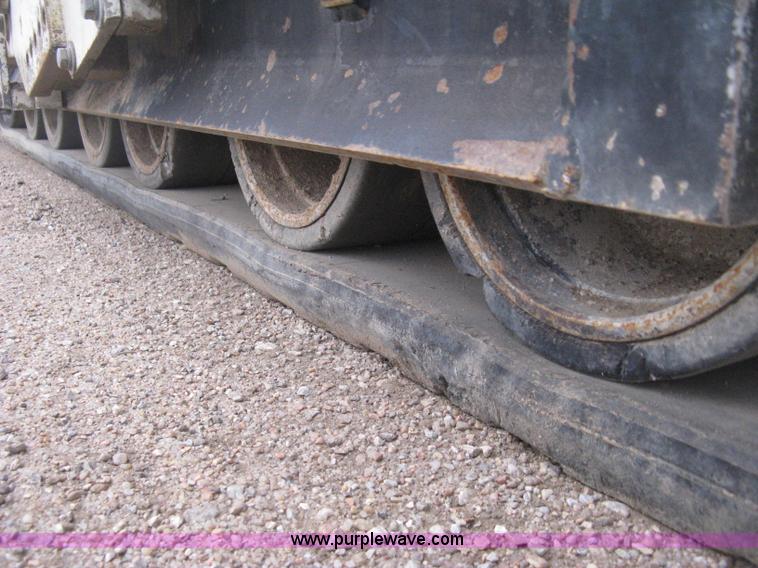 image for item H4411 2002 Cedarapids CR461R asphalt paving machine