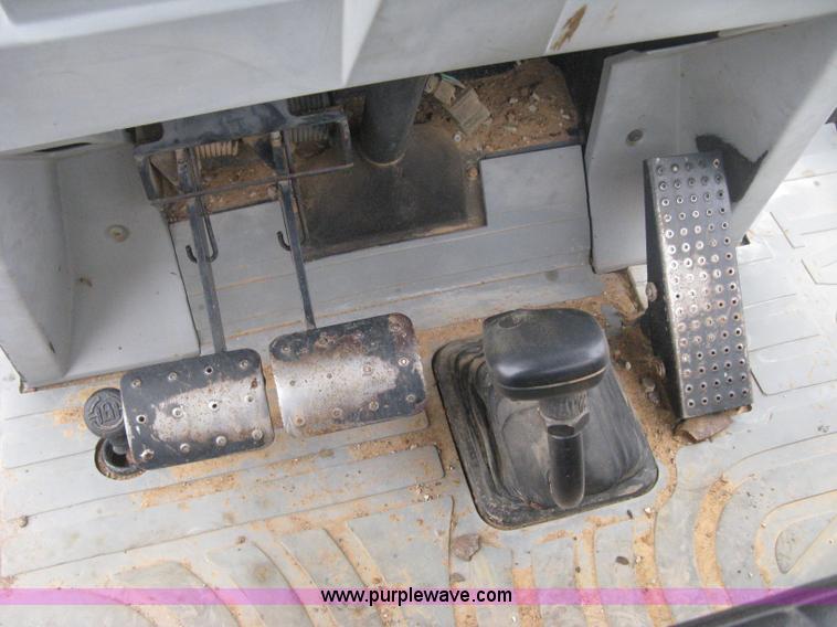 image for item H4412 1994 Caterpillar 416B backhoe