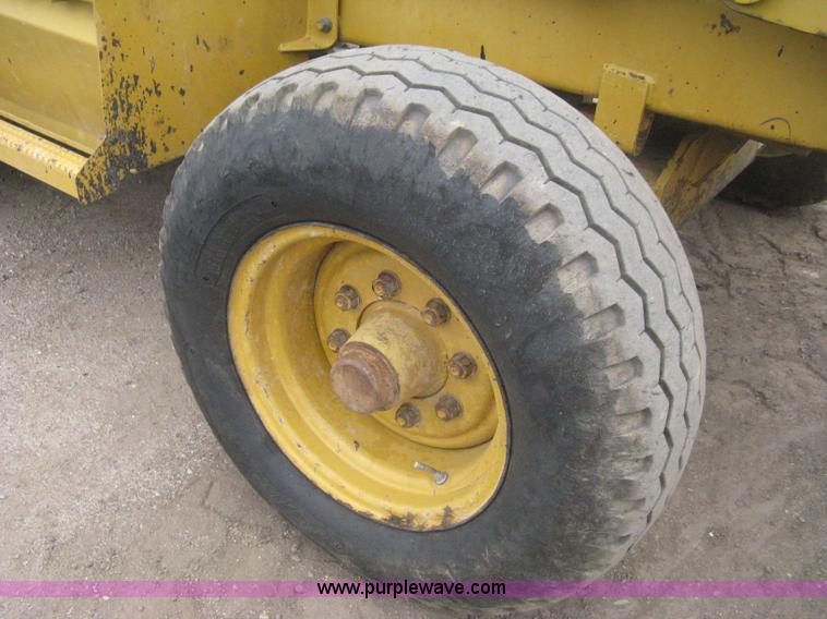 image for item H4412 1994 Caterpillar 416B backhoe