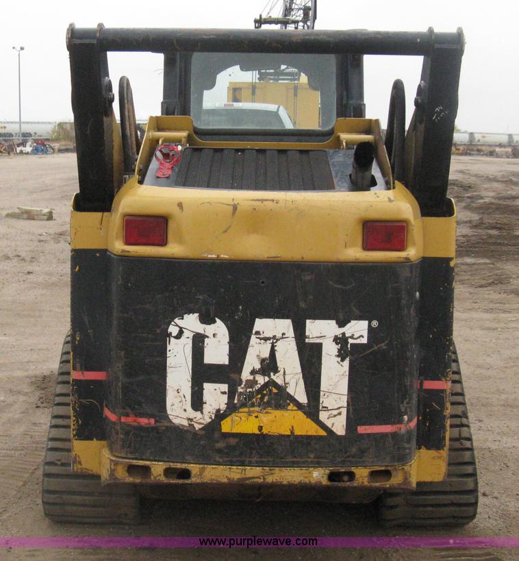 image for item H4413 2005 Caterpillar 257B skid steer