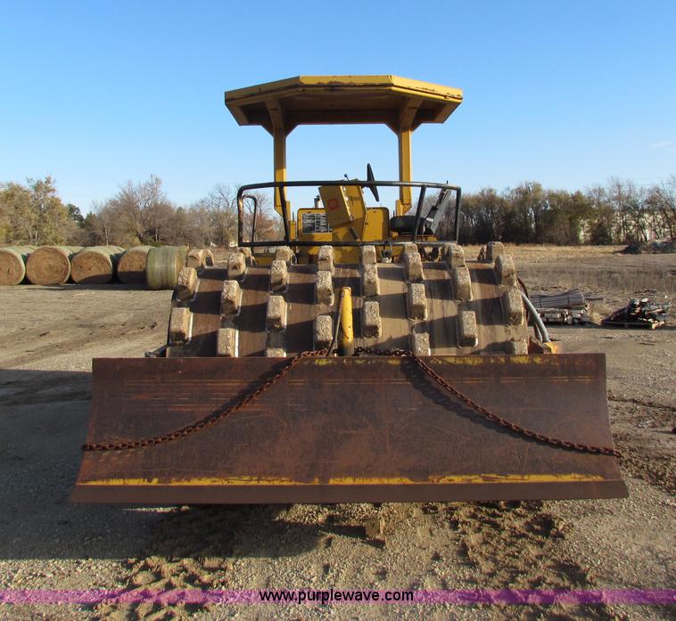 image for item H7267 Ingersoll Rand SPF-56B padfoot vibratory roller