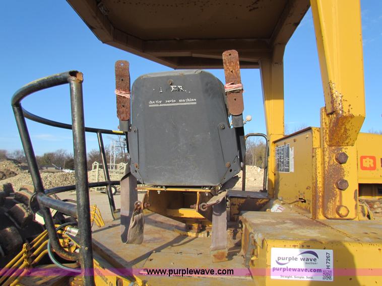 image for item H7267 Ingersoll Rand SPF-56B padfoot vibratory roller