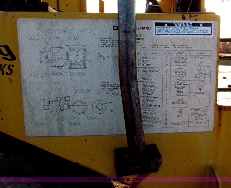 image for item H7267 Ingersoll Rand SPF-56B padfoot vibratory roller