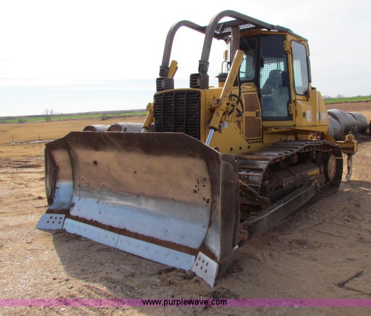 image for item H7271 1999 John Deere 850C dozer