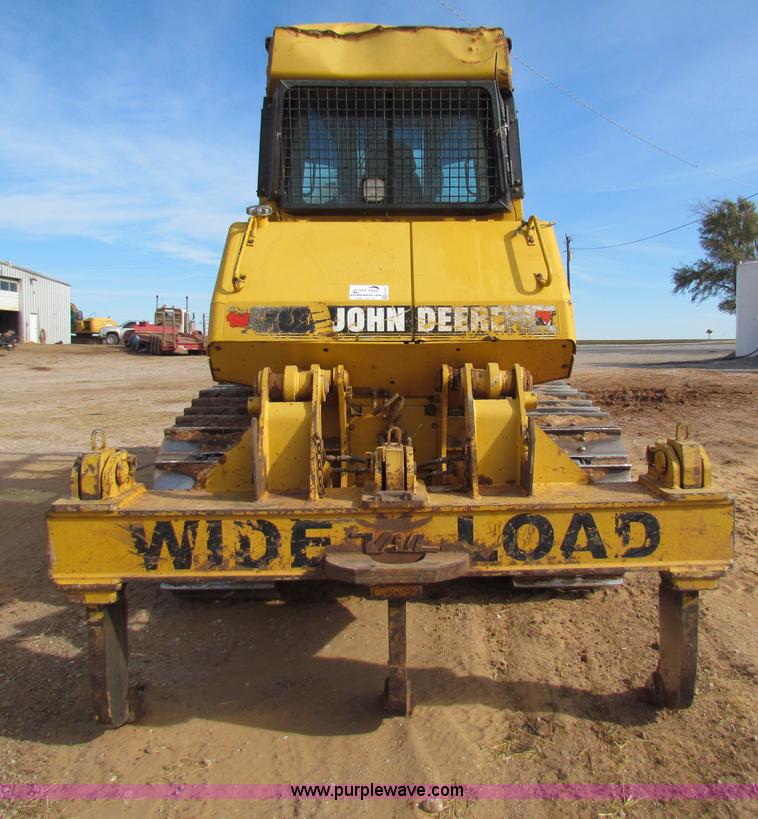 image for item H7271 1999 John Deere 850C dozer