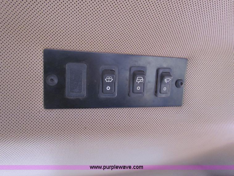 image for item H7271 1999 John Deere 850C dozer