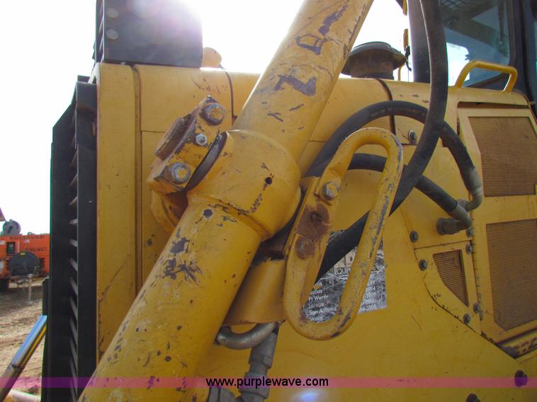 image for item H7271 1999 John Deere 850C dozer