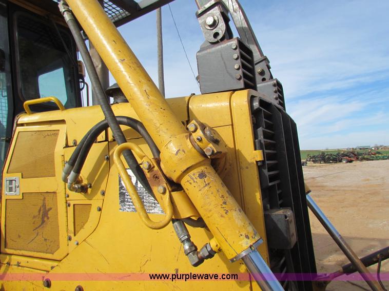 image for item H7271 1999 John Deere 850C dozer