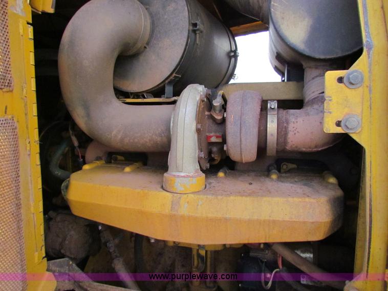 image for item H7271 1999 John Deere 850C dozer