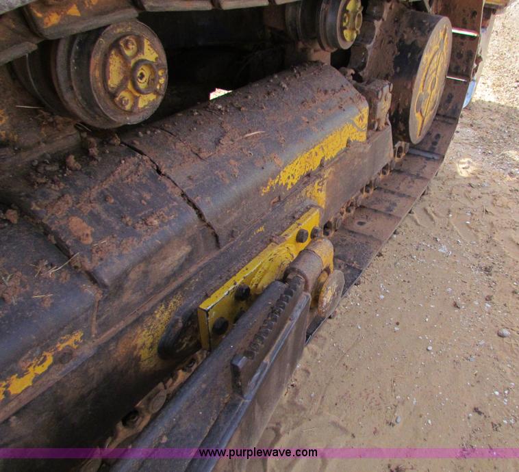 image for item H7271 1999 John Deere 850C dozer