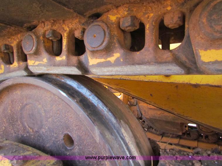 image for item H7271 1999 John Deere 850C dozer