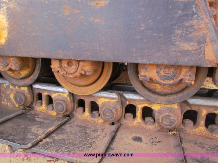 image for item H7271 1999 John Deere 850C dozer