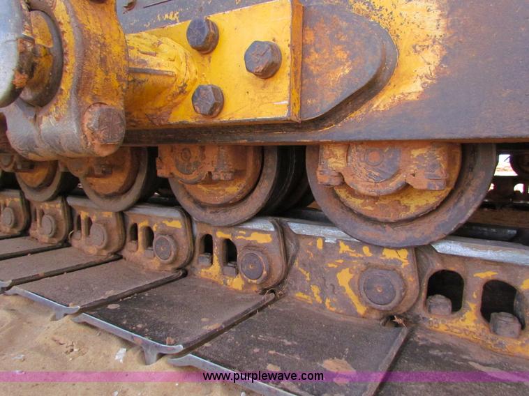 image for item H7271 1999 John Deere 850C dozer