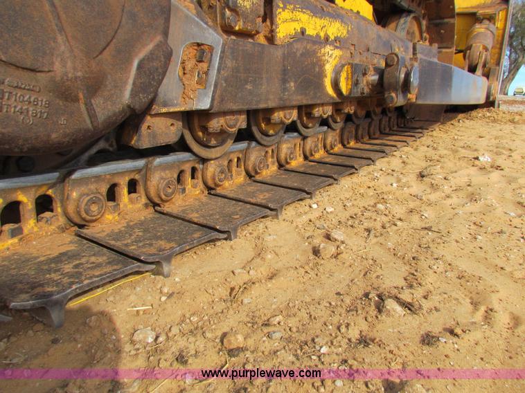 image for item H7271 1999 John Deere 850C dozer