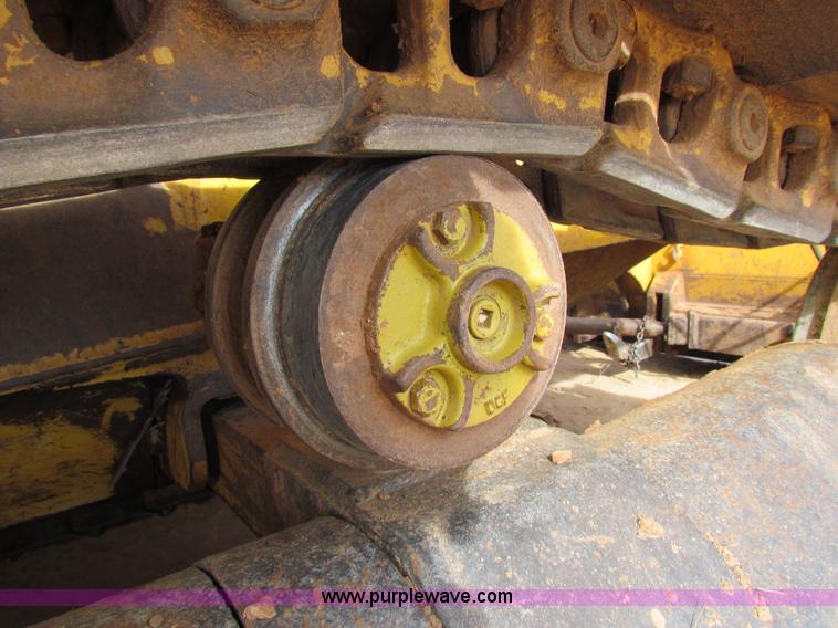 image for item H7271 1999 John Deere 850C dozer