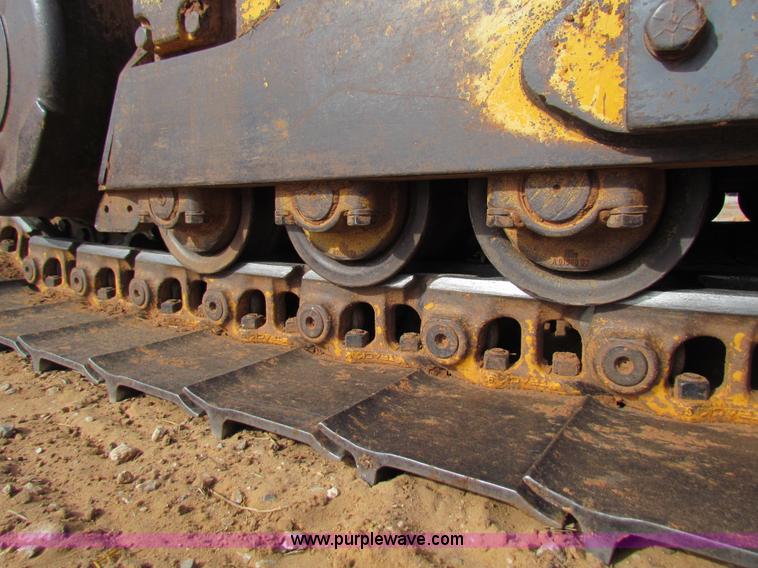 image for item H7271 1999 John Deere 850C dozer