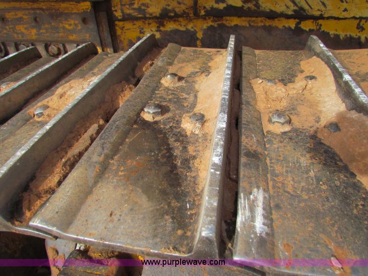 image for item H7271 1999 John Deere 850C dozer