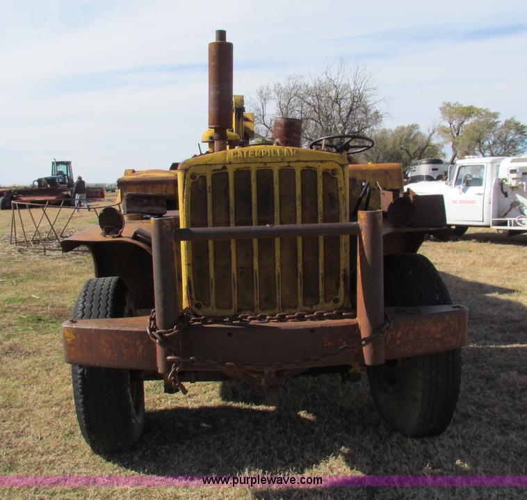 image for item H7276 Caterpillar DW10 scraper