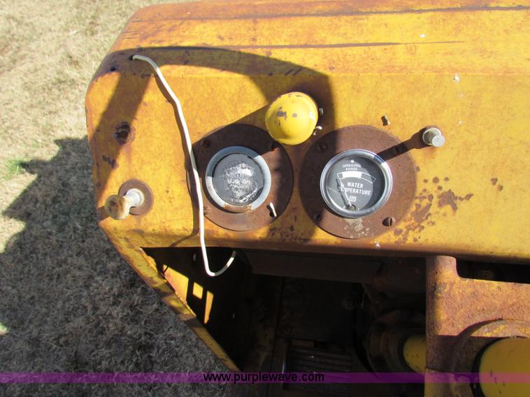 image for item H7276 Caterpillar DW10 scraper