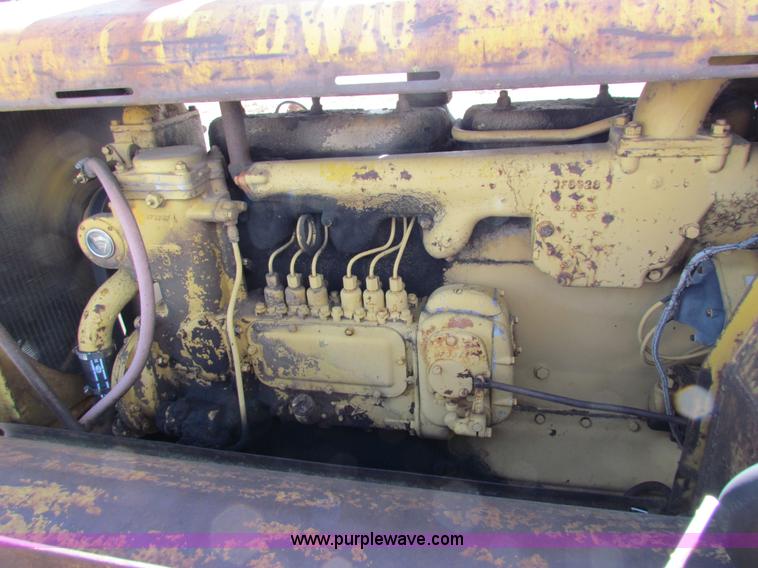 image for item H7276 Caterpillar DW10 scraper