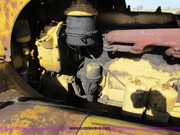 image for item H7276 Caterpillar DW10 scraper