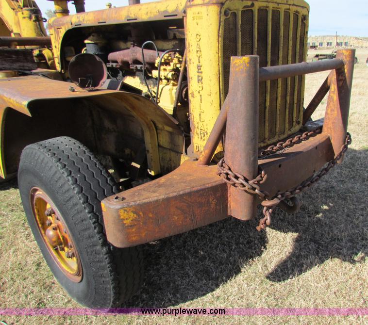 image for item H7276 Caterpillar DW10 scraper