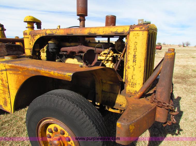 image for item H7276 Caterpillar DW10 scraper