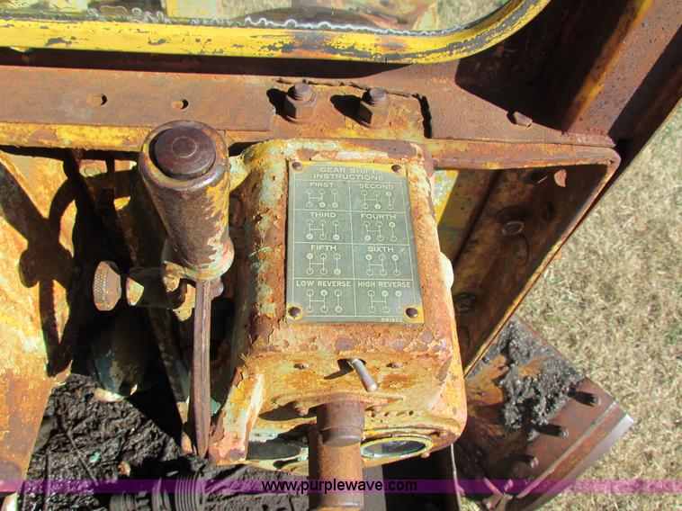 image for item H7277 Caterpillar 12 motor grader