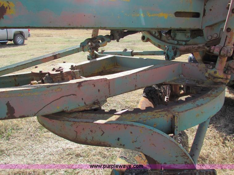 image for item H7277 Caterpillar 12 motor grader