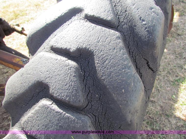 image for item H7277 Caterpillar 12 motor grader