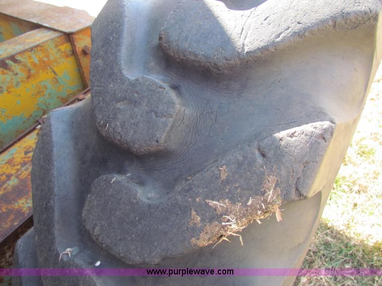 image for item H7277 Caterpillar 12 motor grader