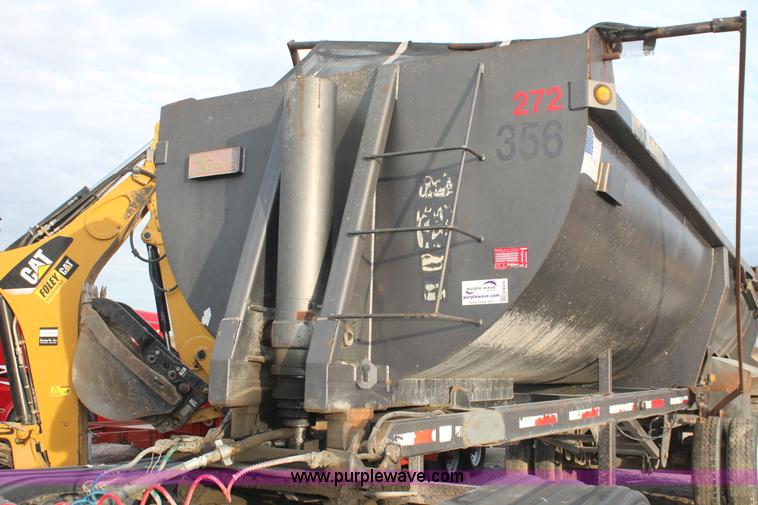 image for item H8416 1998 Travis barrel end dump trailer