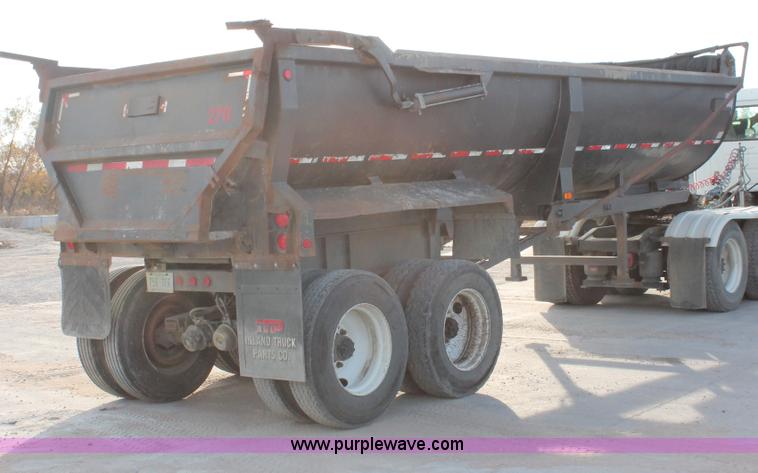 image for item H8418 1998 Travis barrel end dump trailer