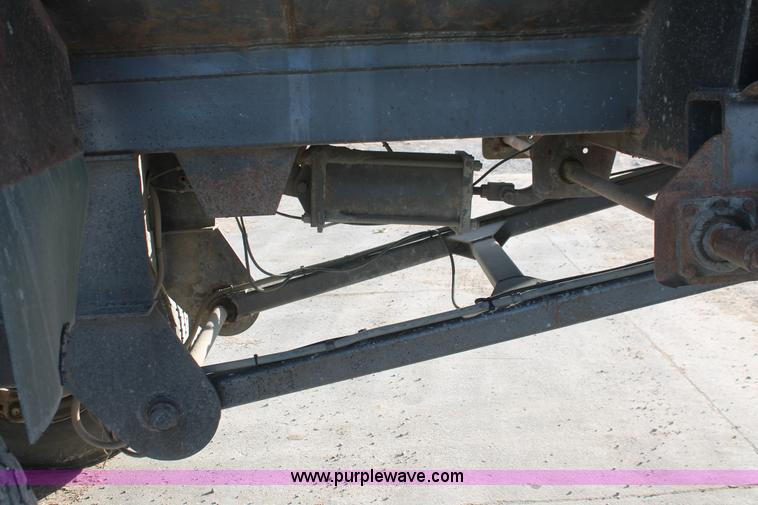 image for item H8418 1998 Travis barrel end dump trailer