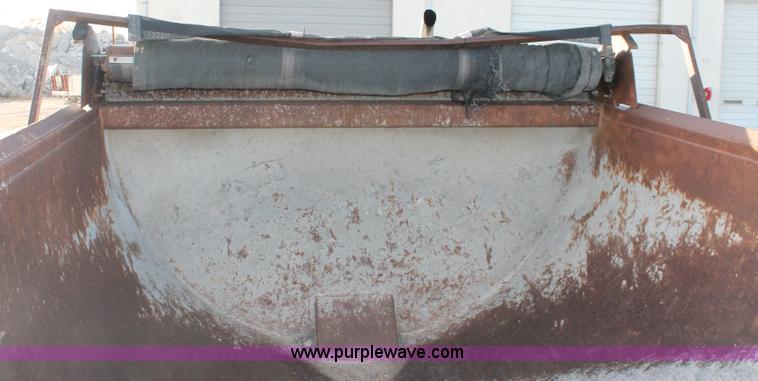 image for item H8418 1998 Travis barrel end dump trailer