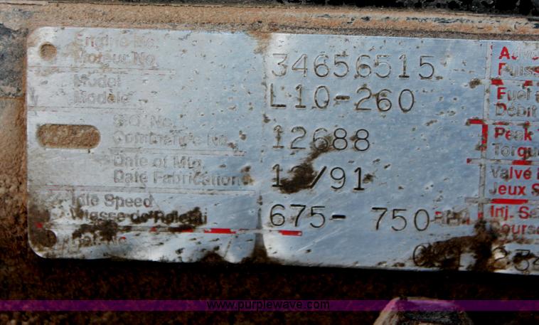 image for item H8419 1992 Peterbilt 357 dump truck