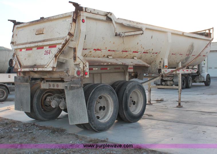 image for item H8420 1998 Travis barrel end dump trailer