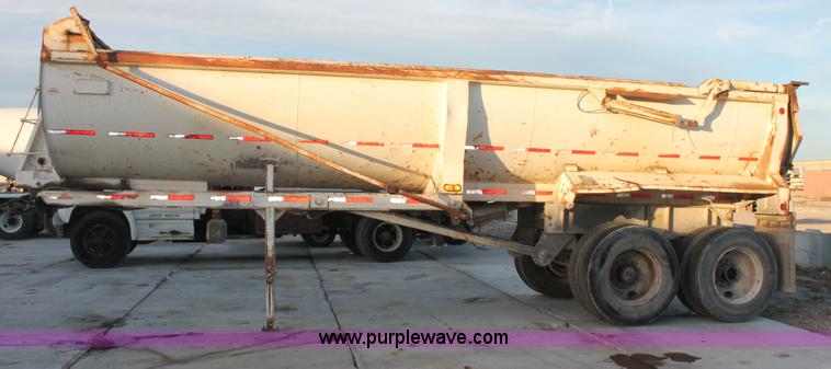 image for item H8420 1998 Travis barrel end dump trailer