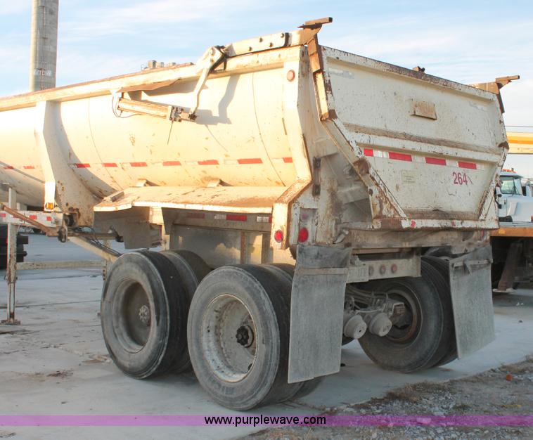 image for item H8420 1998 Travis barrel end dump trailer