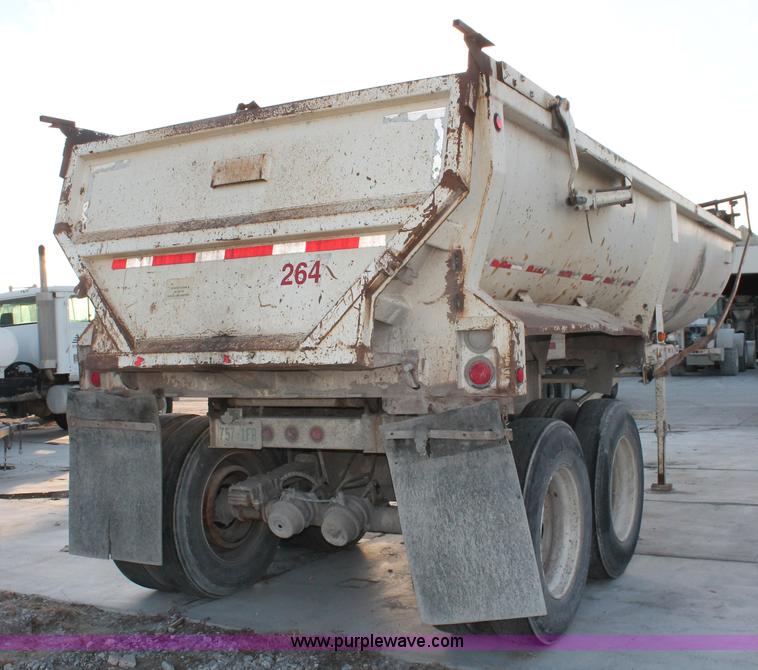 image for item H8420 1998 Travis barrel end dump trailer