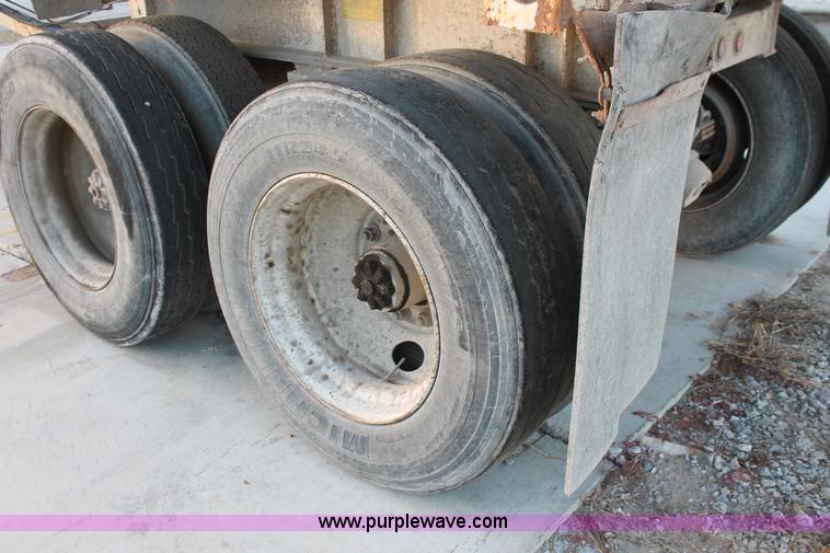 image for item H8420 1998 Travis barrel end dump trailer