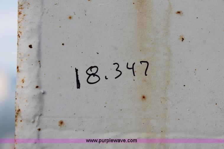 image for item H8420 1998 Travis barrel end dump trailer