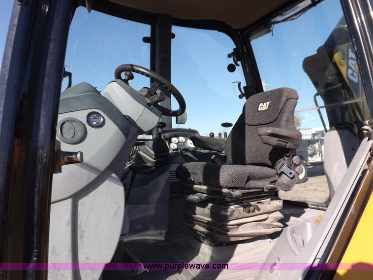 image for item I8255 2007 Caterpillar 420E backhoe