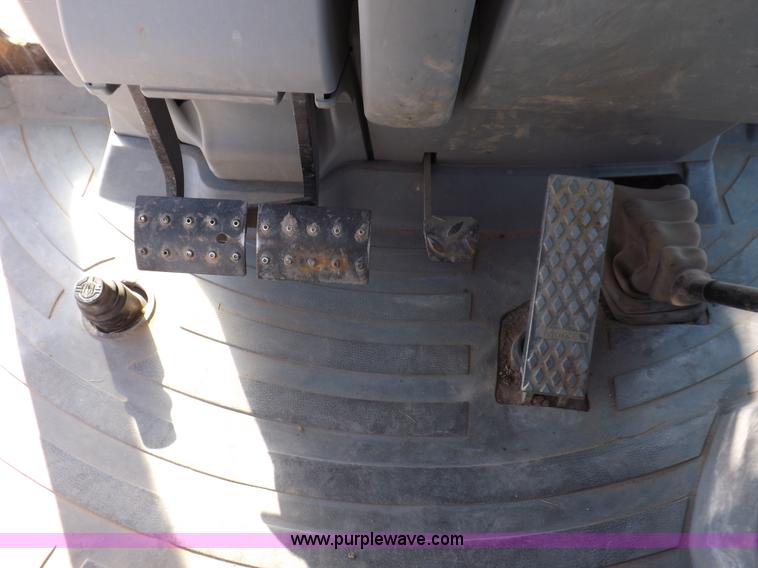 image for item I8255 2007 Caterpillar 420E backhoe